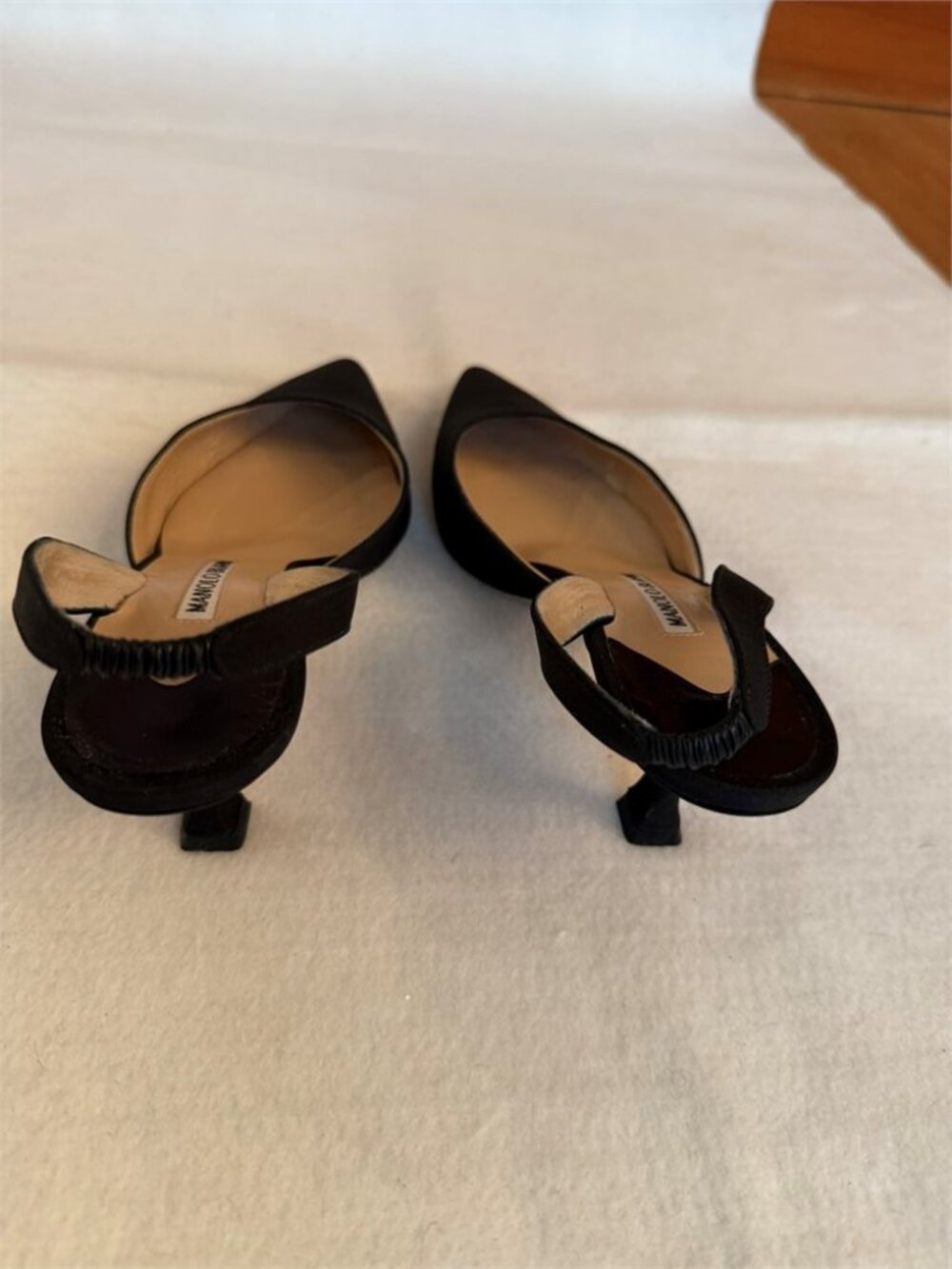 Manolo Blahnik Carolyne 50 Black Crepe Slingback Pumps Size US size 6.5 - Picture 3 of 12